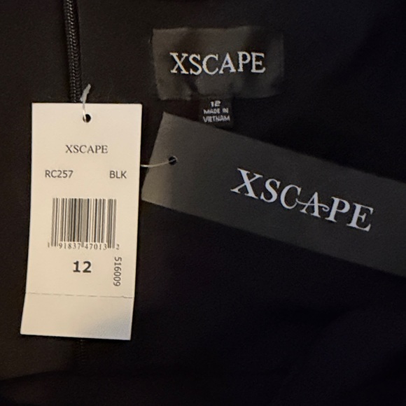 XSCAPE Elegant Black Off-Shoulder Dress NWT Sz 12 Gorgeous ❤️ - Picture 11 of 11